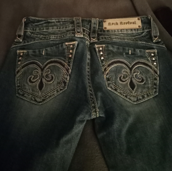 Rock Revival Jeans - Picture 3 of 3